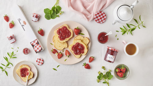 Erdbeeren mit Eisenkraut Konfitüre - Bonne Maman AT - 1